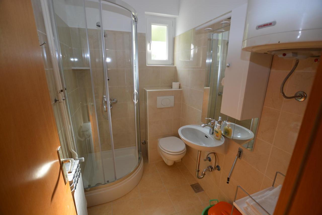 Apartment Nadica Пунат Екстер'єр фото